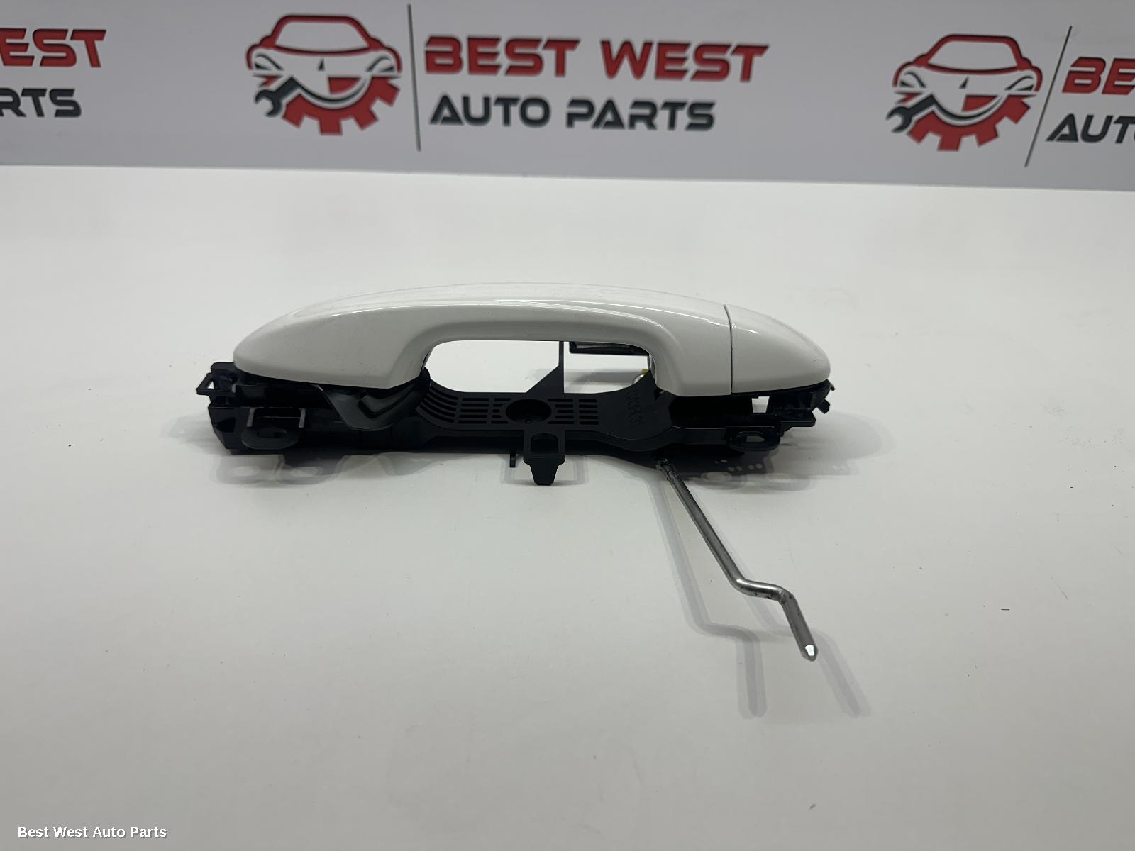 2024 TOYOTA HILUX Door Handle