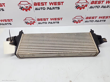 2017 TOYOTA HILUX Intercooler