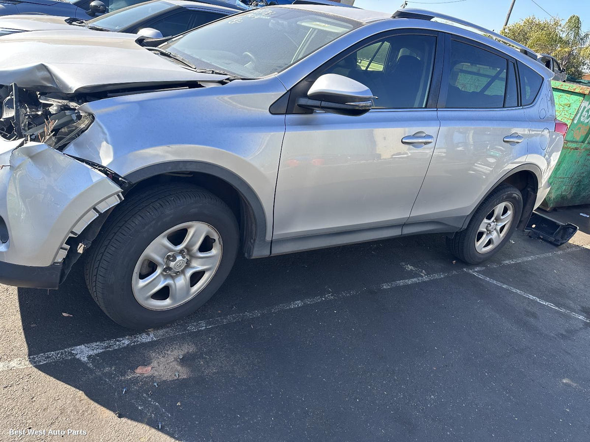 2014 TOYOTA RAV4 A/C Compressor