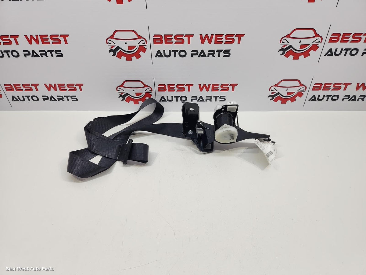 2017 SUBARU FORESTER Seatbelt/Stalk