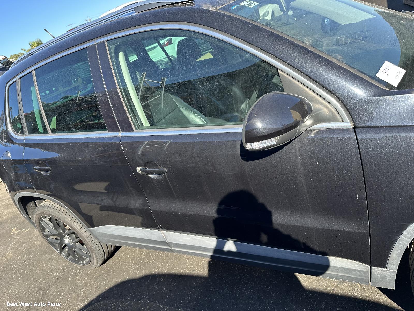 2010 VOLKSWAGEN TIGUAN RIGHT_REAR_DOOR_SLIDING