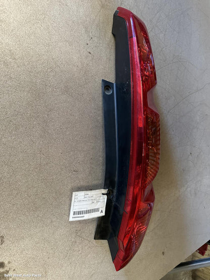 2008 NISSAN XTRAIL Right Taillight