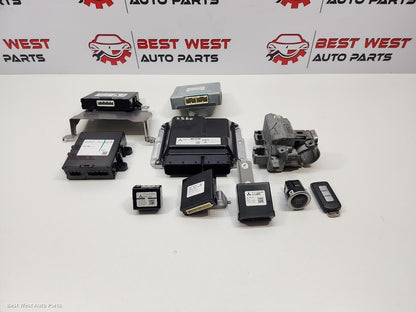 2019 MITSUBISHI PAJERO Ecu