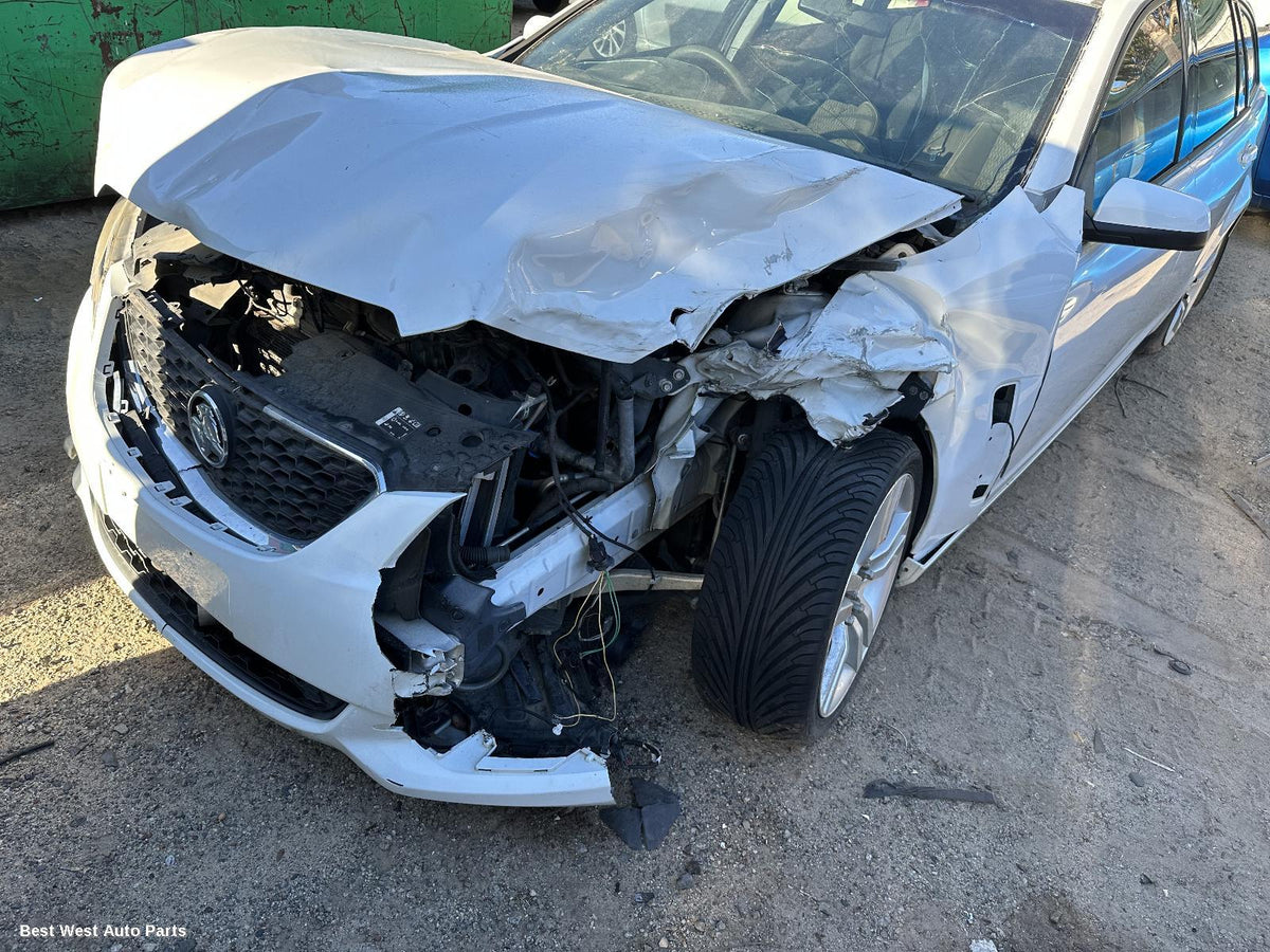 2013 HOLDEN COMMODORE Left Front Door