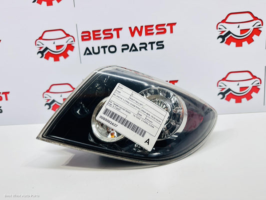 2005 MAZDA 3 Right Taillight