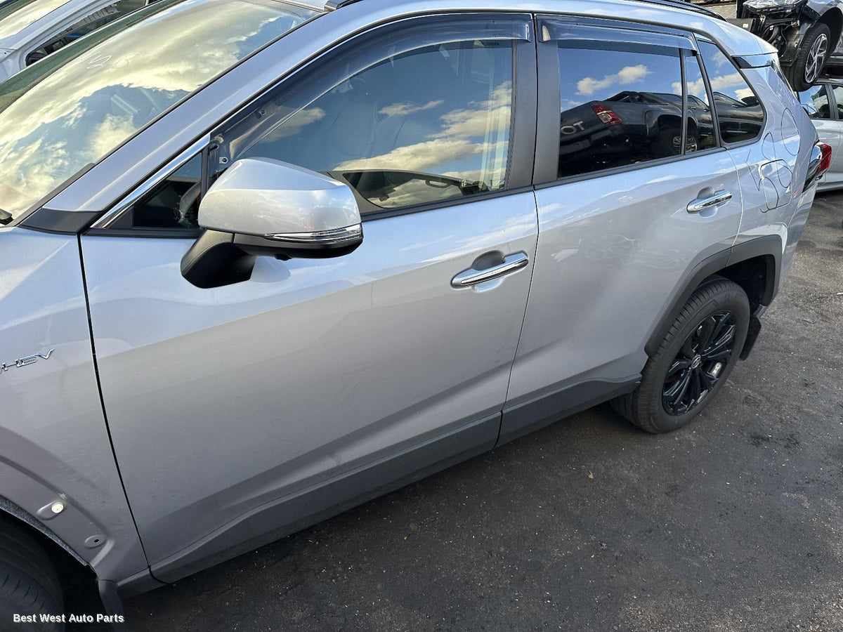 2025 TOYOTA RAV4 REVERSE_CAMERA