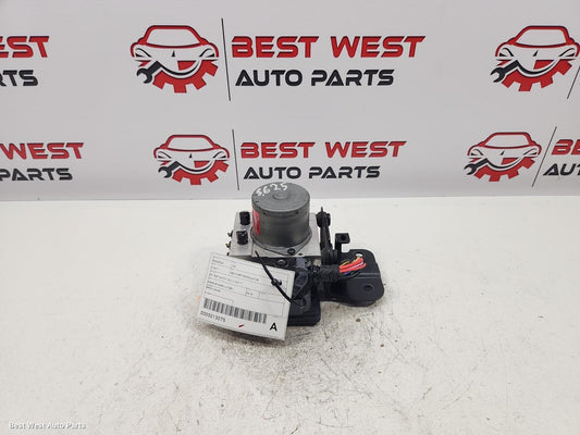 2014 HYUNDAI I30 Abs Pump/Modulator