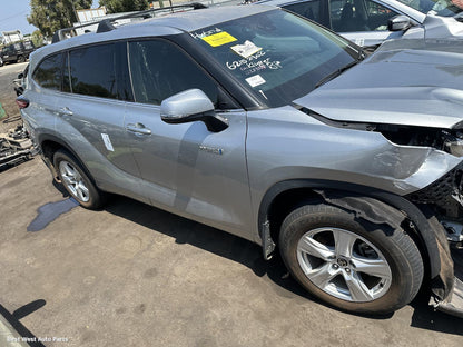 2022 TOYOTA KLUGER Right Rear 1/4 Door Glass