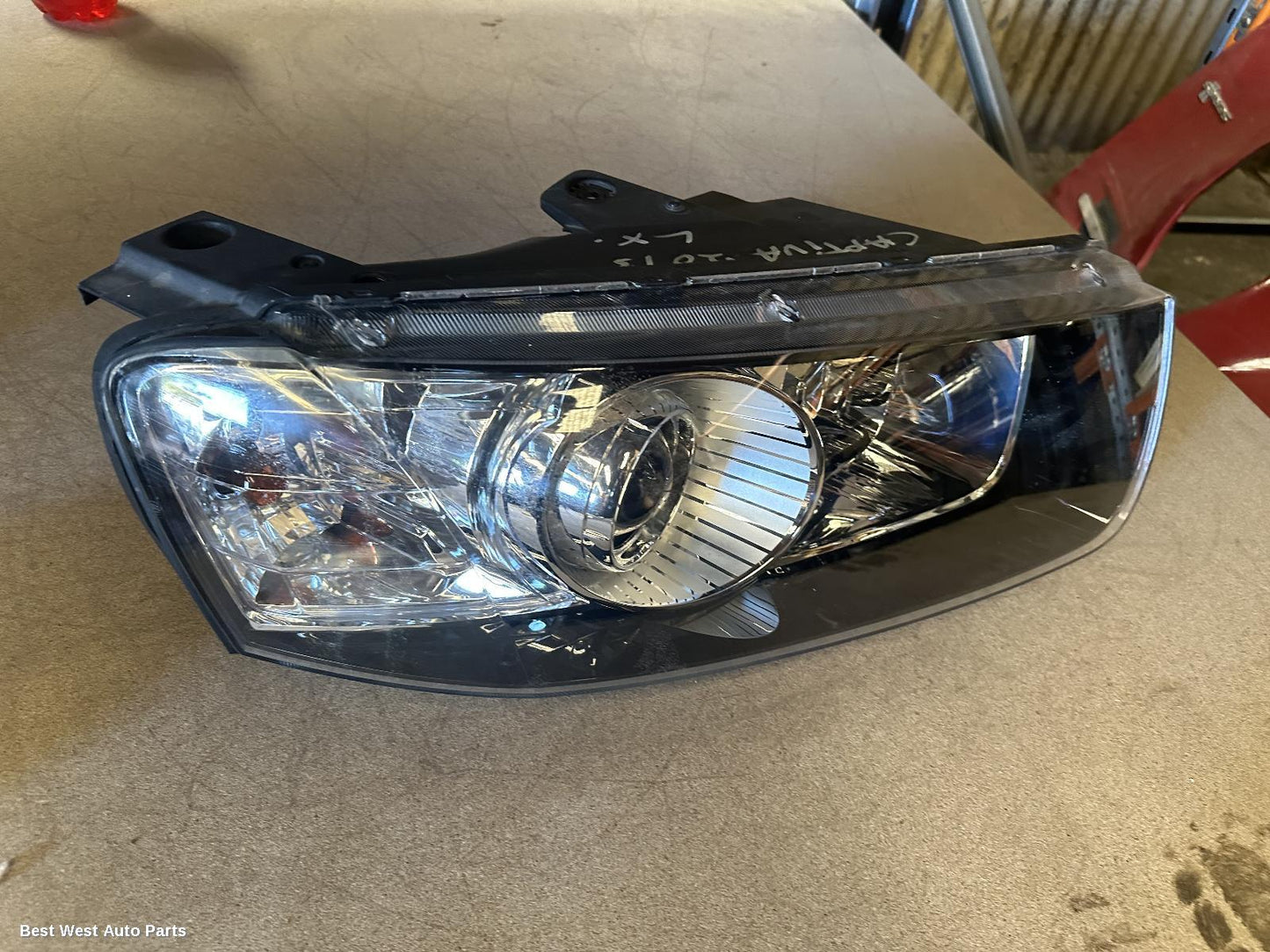2013 HOLDEN CAPTIVA Right Headlamp