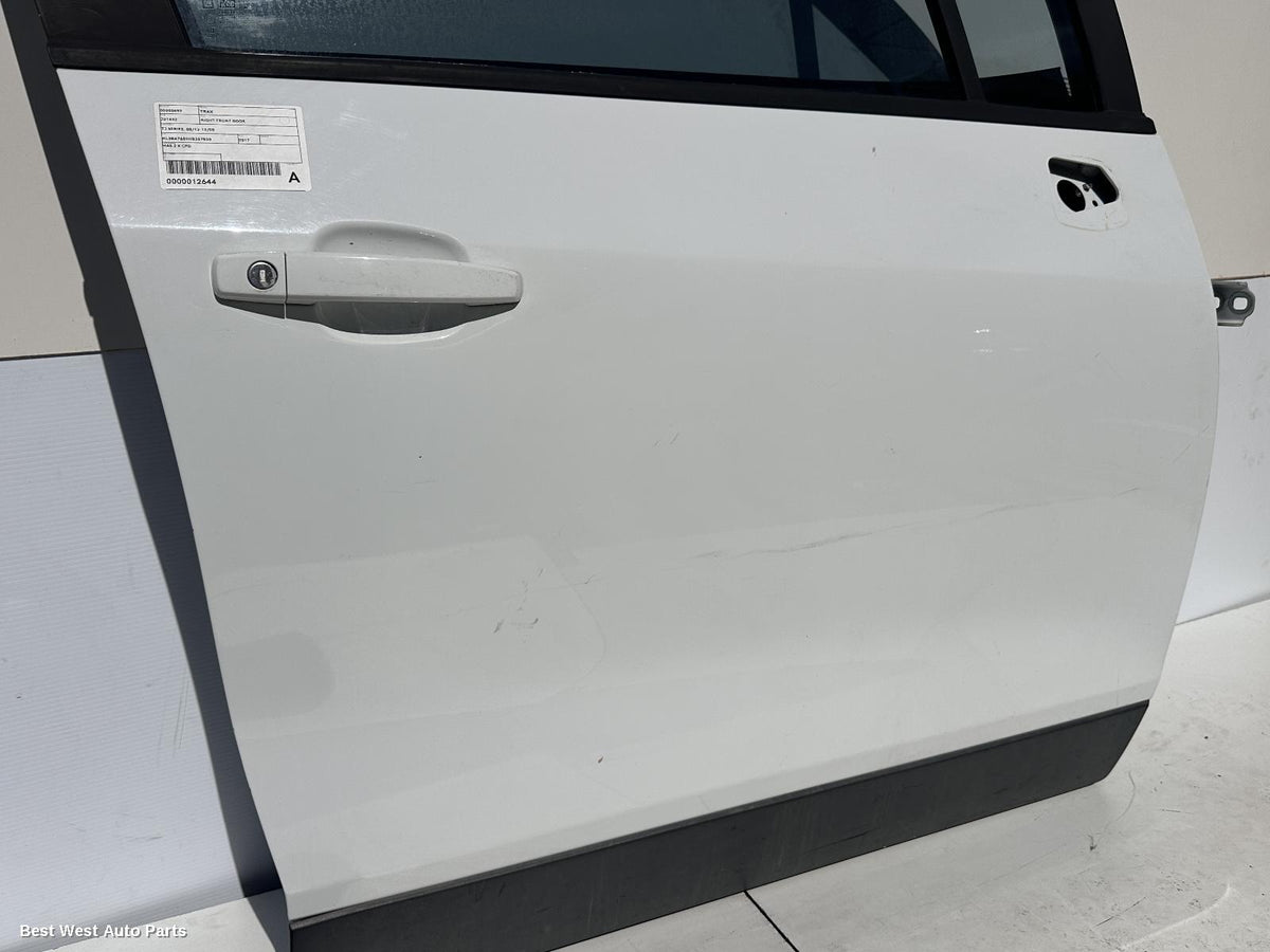 2017 HOLDEN TRAX Right Front Door