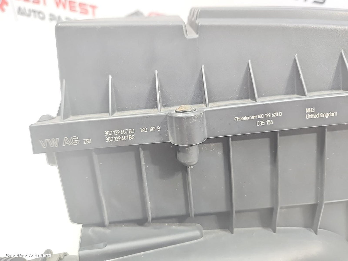 2015 VOLKSWAGEN CADDY Air Cleaner/Box