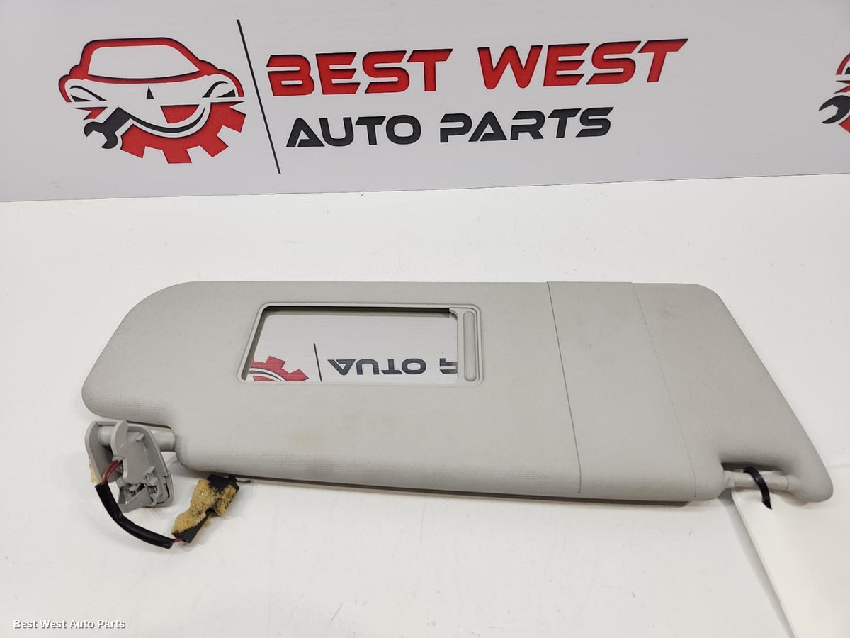 2013 VOLKSWAGEN POLO Sunvisor