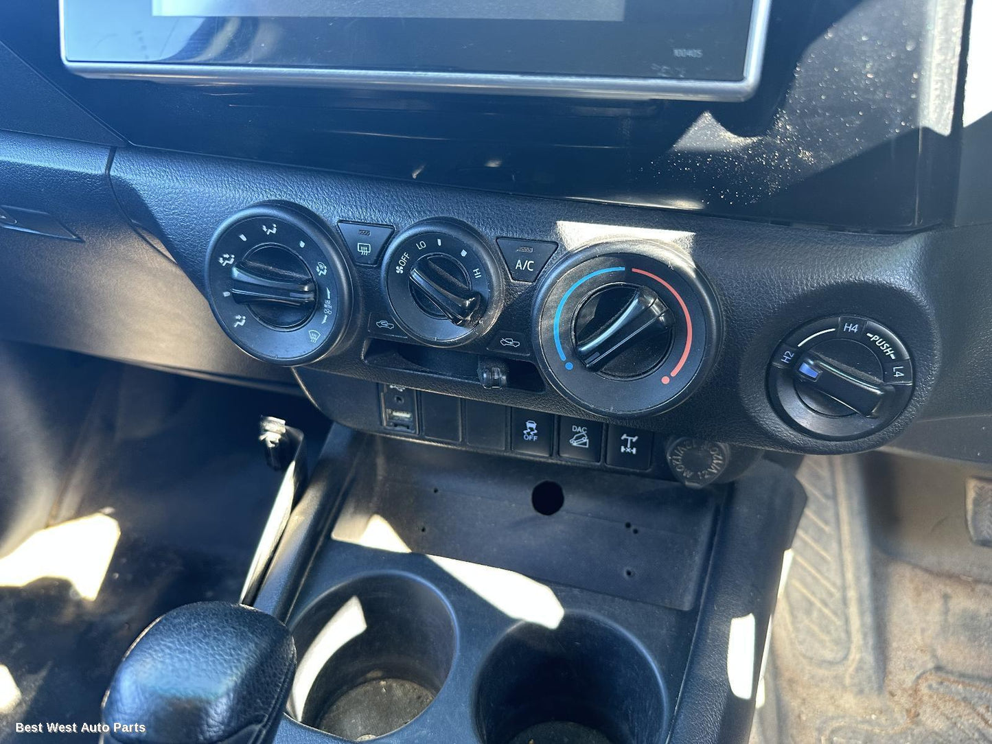2019 TOYOTA HILUX Heater/Ac Controls