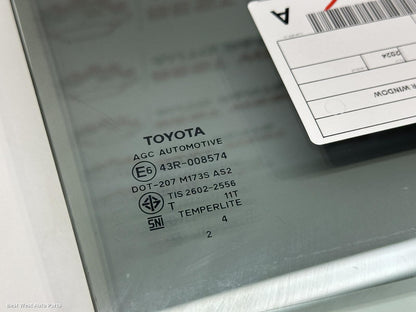 2024 TOYOTA HILUX Right Rear Door Window
