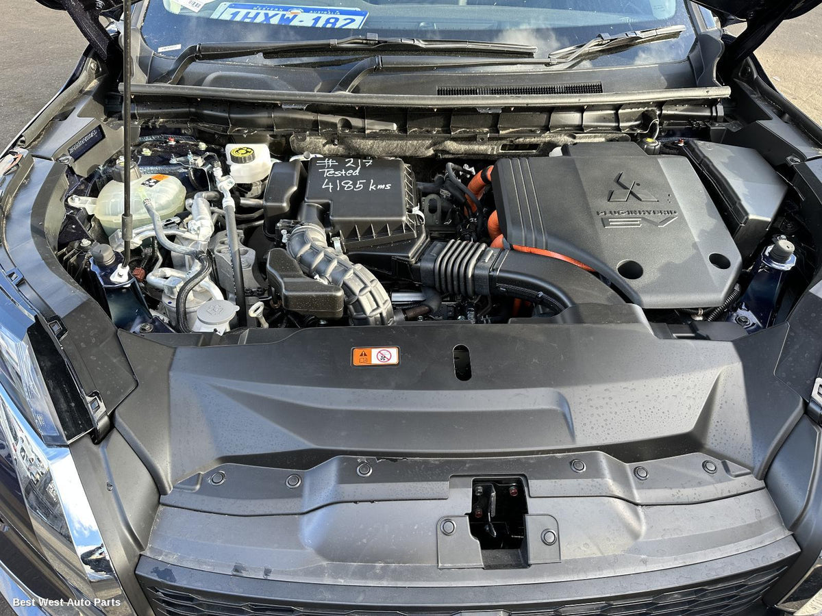 2023 MITSUBISHI OUTLANDER Engine