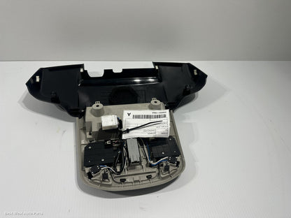 2023 SUBARU OUTBACK Courtesy Light