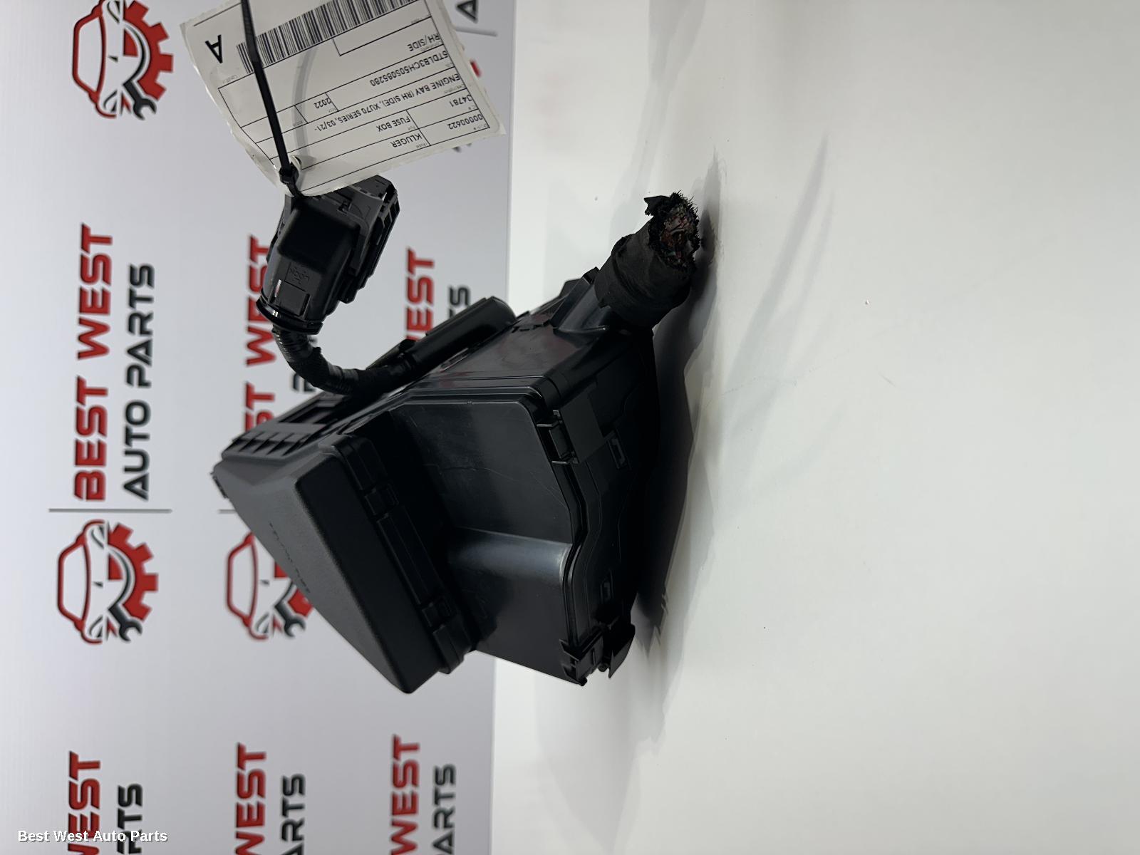 2022 TOYOTA KLUGER Fuse Box
