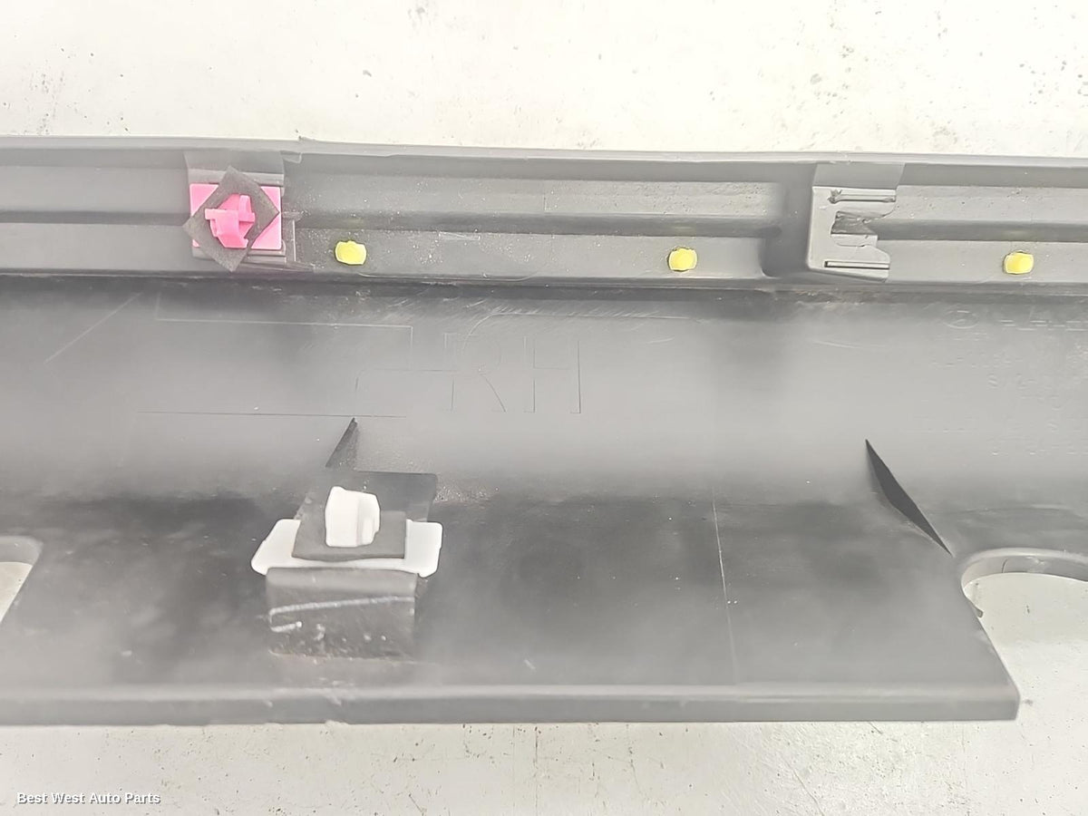 2025 HYUNDAI KONA Side Step/Skirt