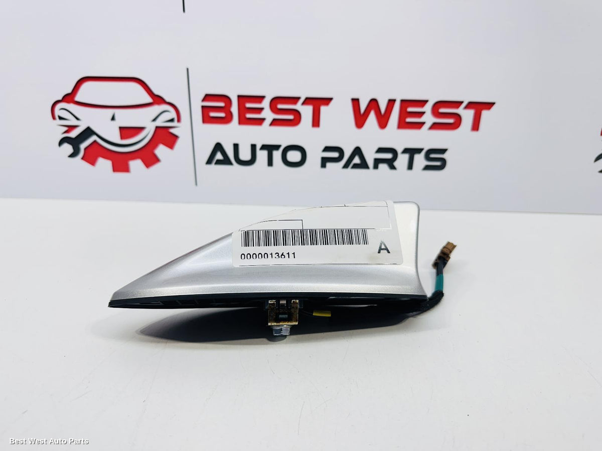 2025 MITSUBISHI OUTLANDER Antenna