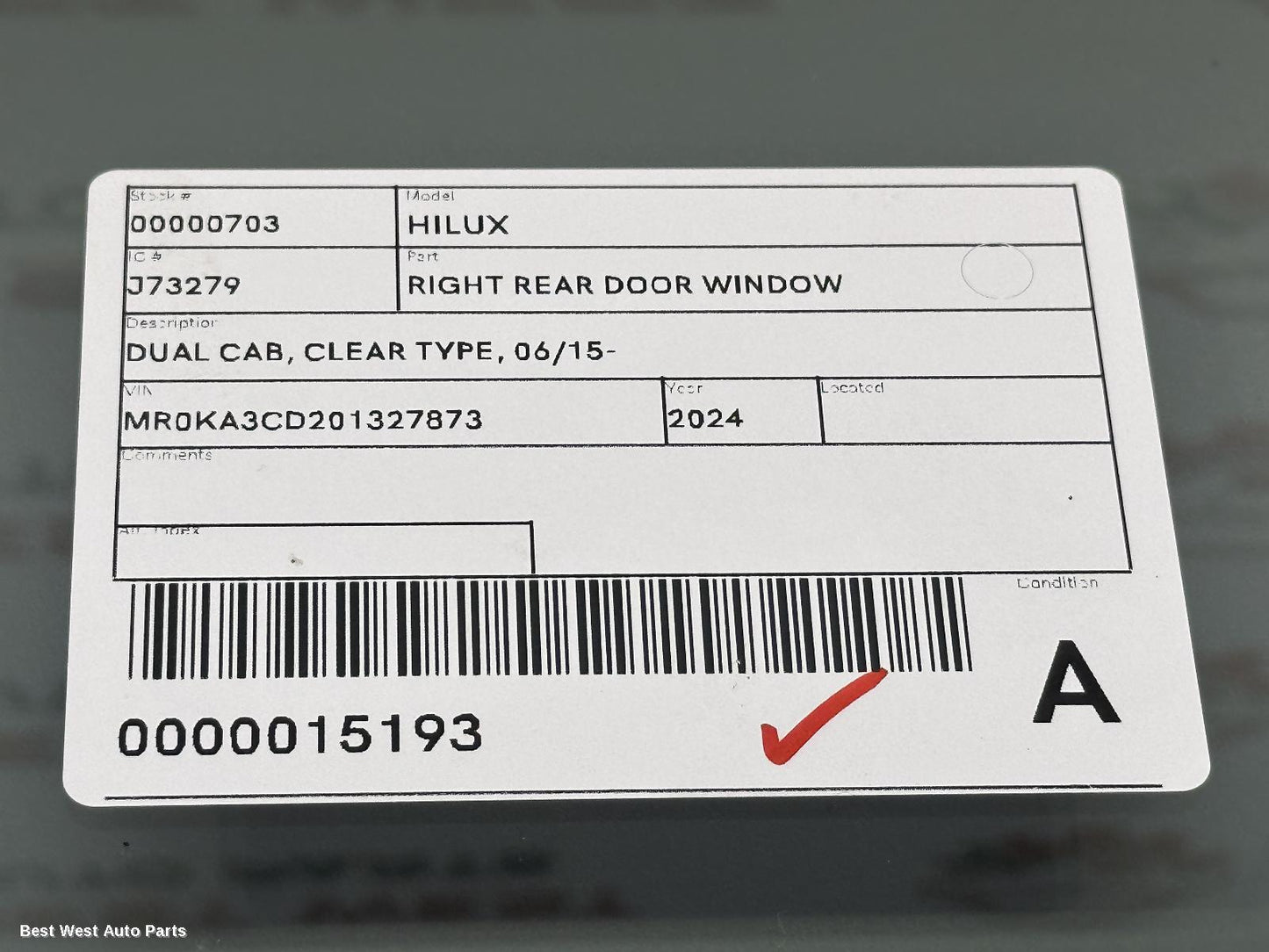 2024 TOYOTA HILUX Right Rear Door Window