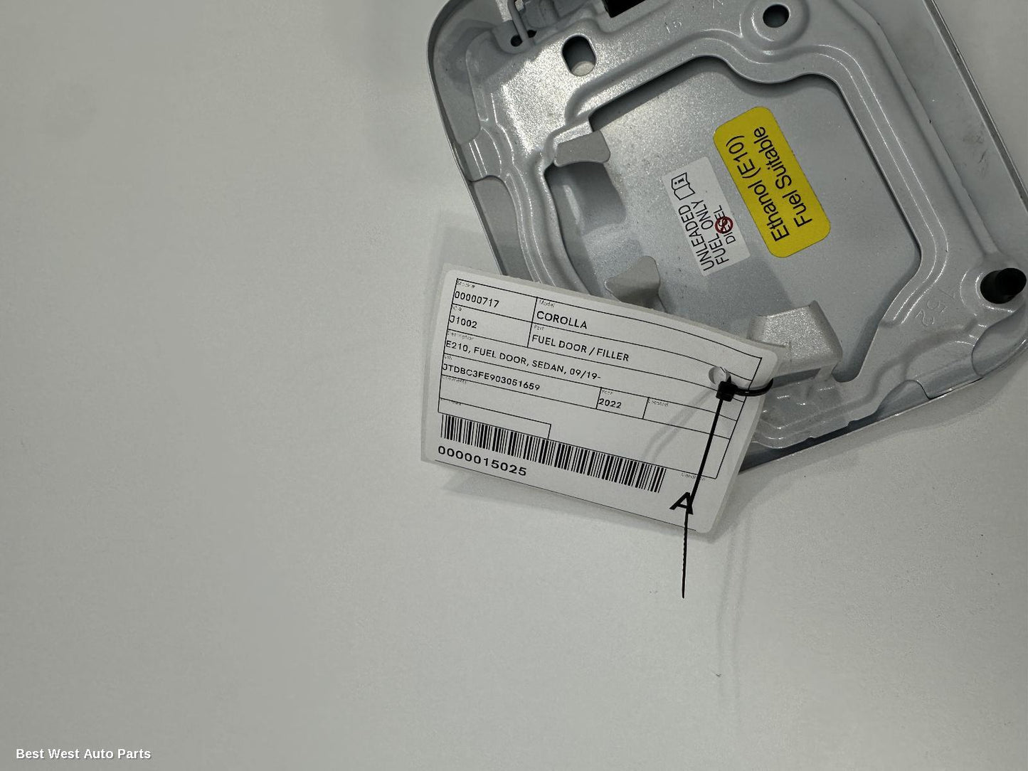 2022 TOYOTA COROLLA Fuel Door / Filler