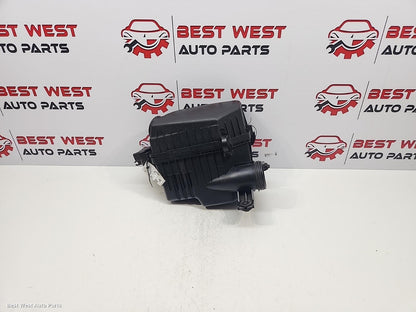 2014 HYUNDAI VELOSTER Air Cleaner/Box