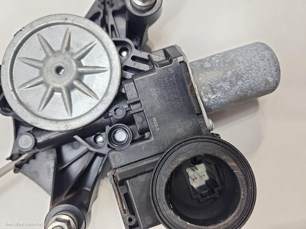 2022 TOYOTA KLUGER Left Front Window Reg/Motor