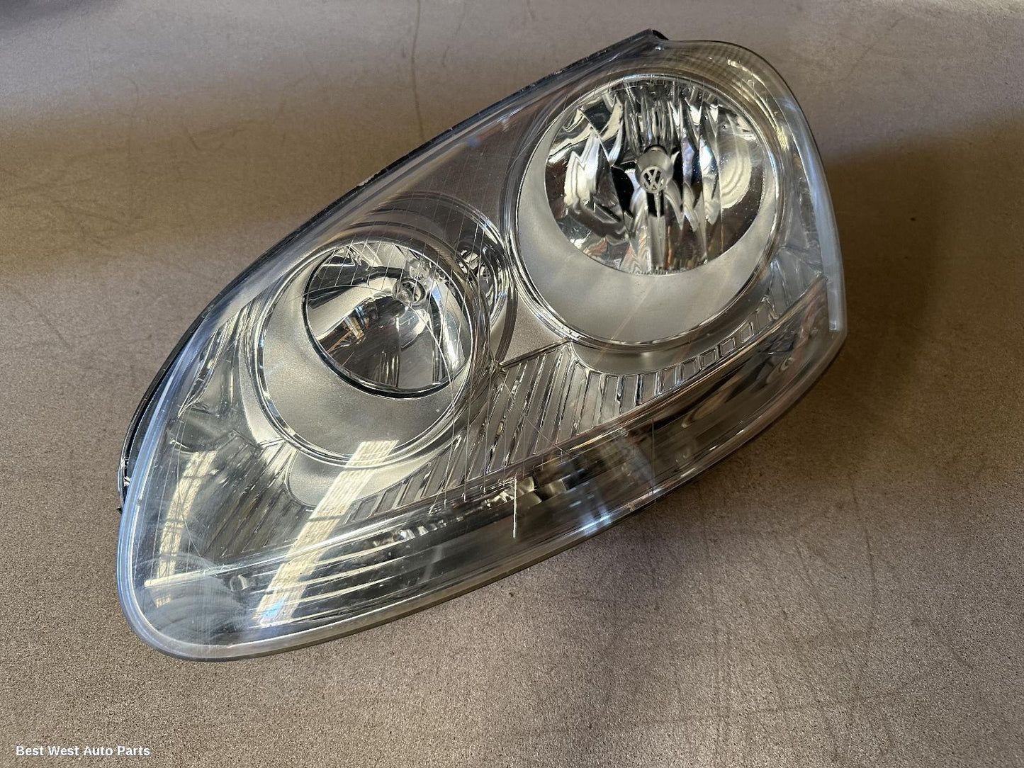 2004 VOLKSWAGEN GOLF Left Headlamp