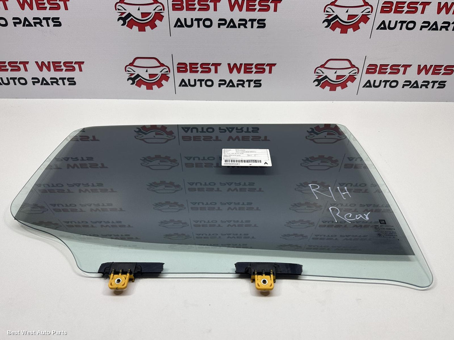 2017 HOLDEN COLORADO Right Rear Door Window