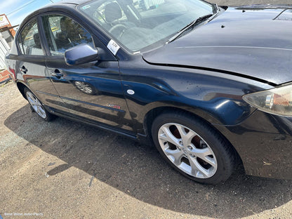 2008 MAZDA 3 Left Guard