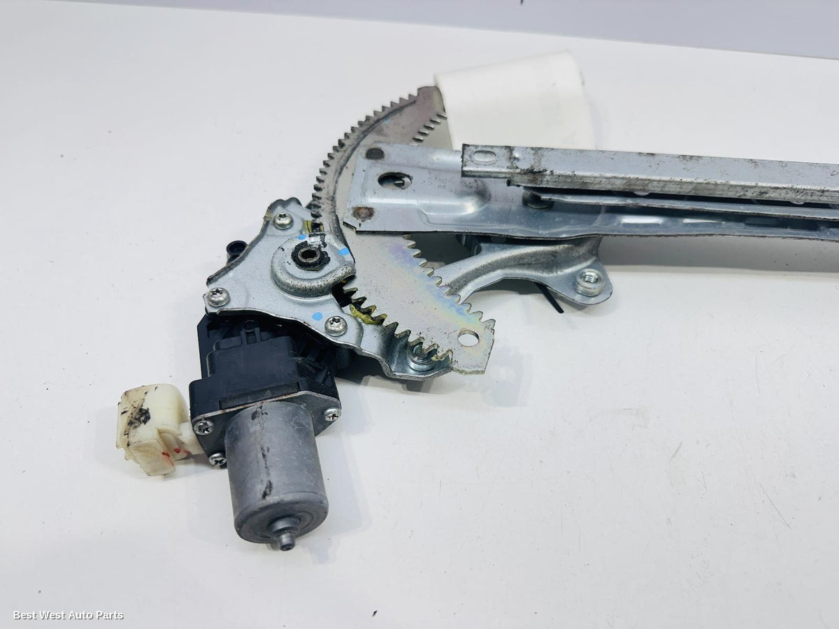 2022 MITSUBISHI MIRAGE Right Front Window Reg/Motor