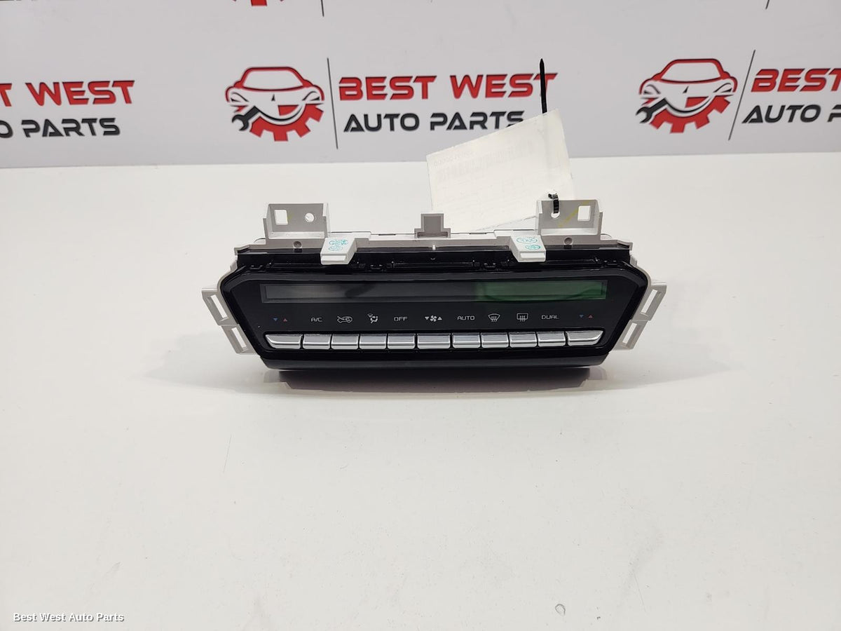 2025 MAZDA BT50 Heater/Ac Controls