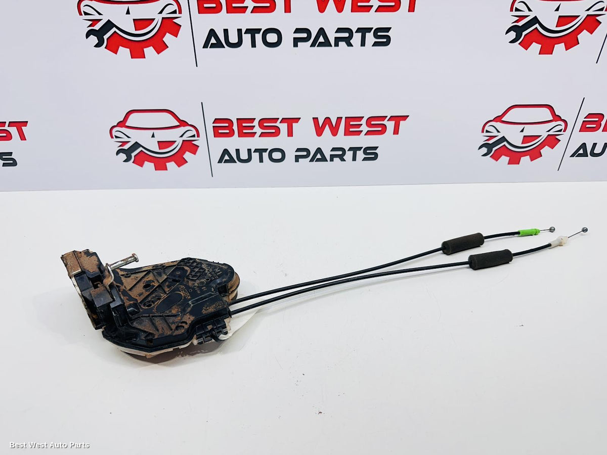 2019 TOYOTA HILUX Door/Boot/Gate Lock