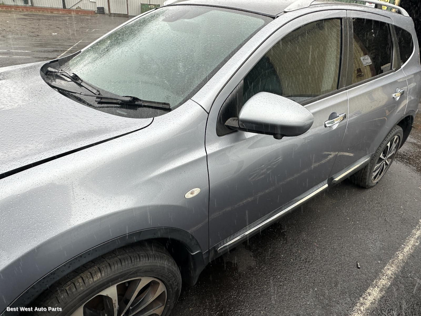 2012 NISSAN DUALIS Right Front Door