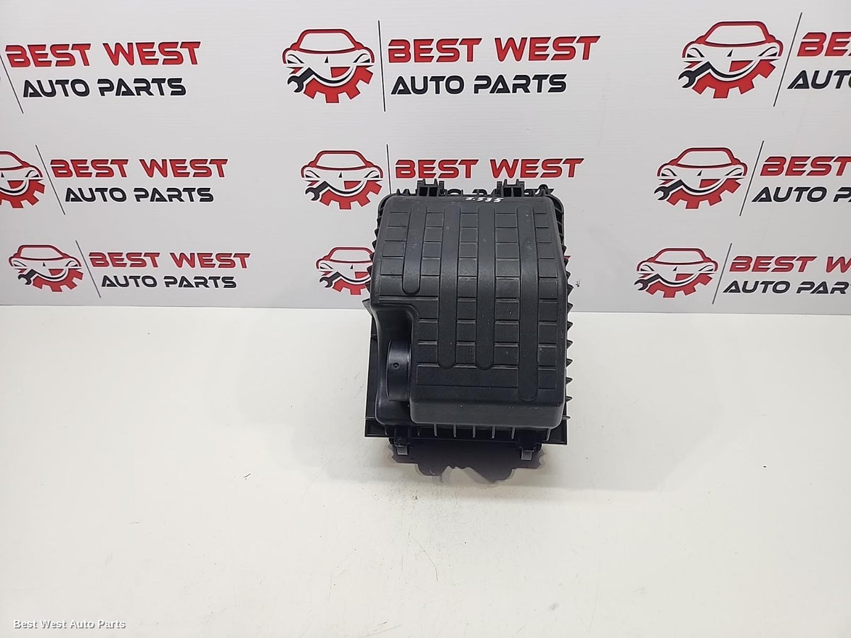 2013 HYUNDAI SANTA FE Air Cleaner/Box