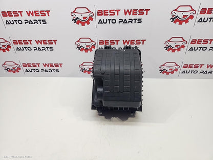 2013 HYUNDAI SANTA FE Air Cleaner/Box