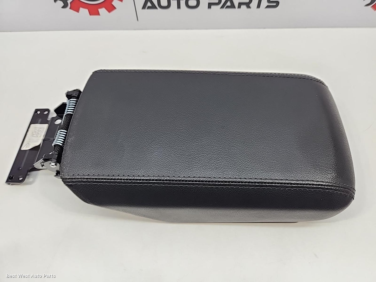 2024 KIA SPORTAGE Console