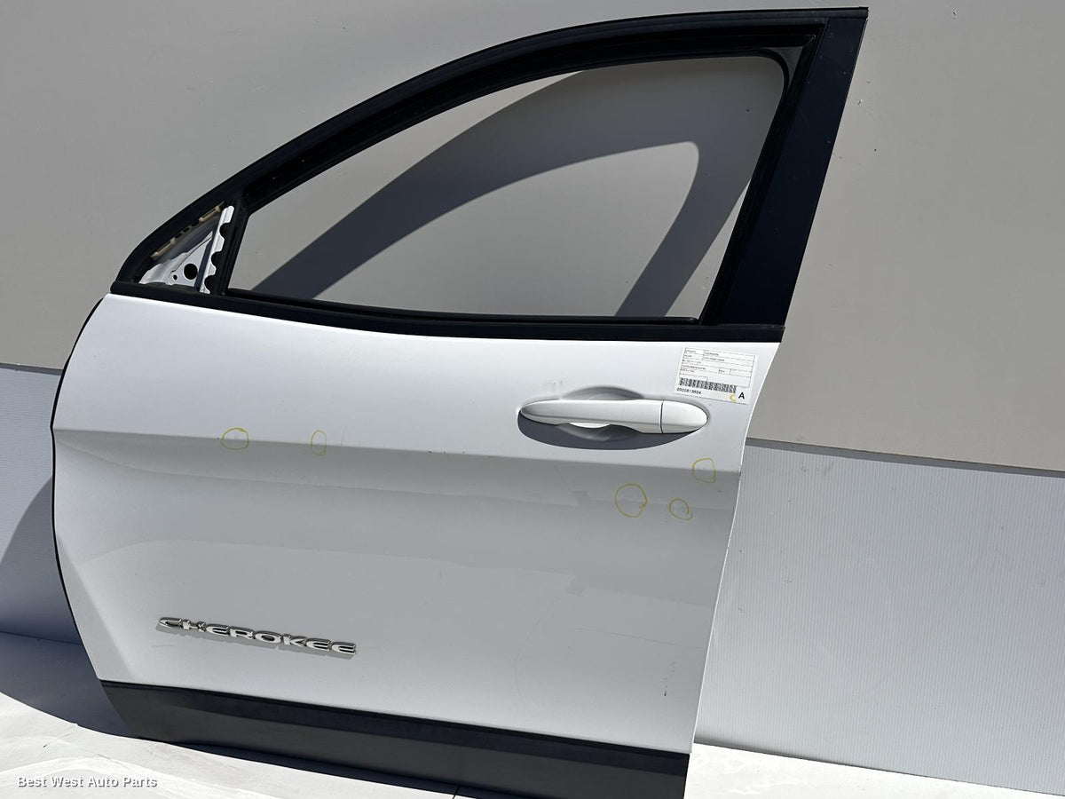 2014 JEEP CHEROKEE Left Front Door