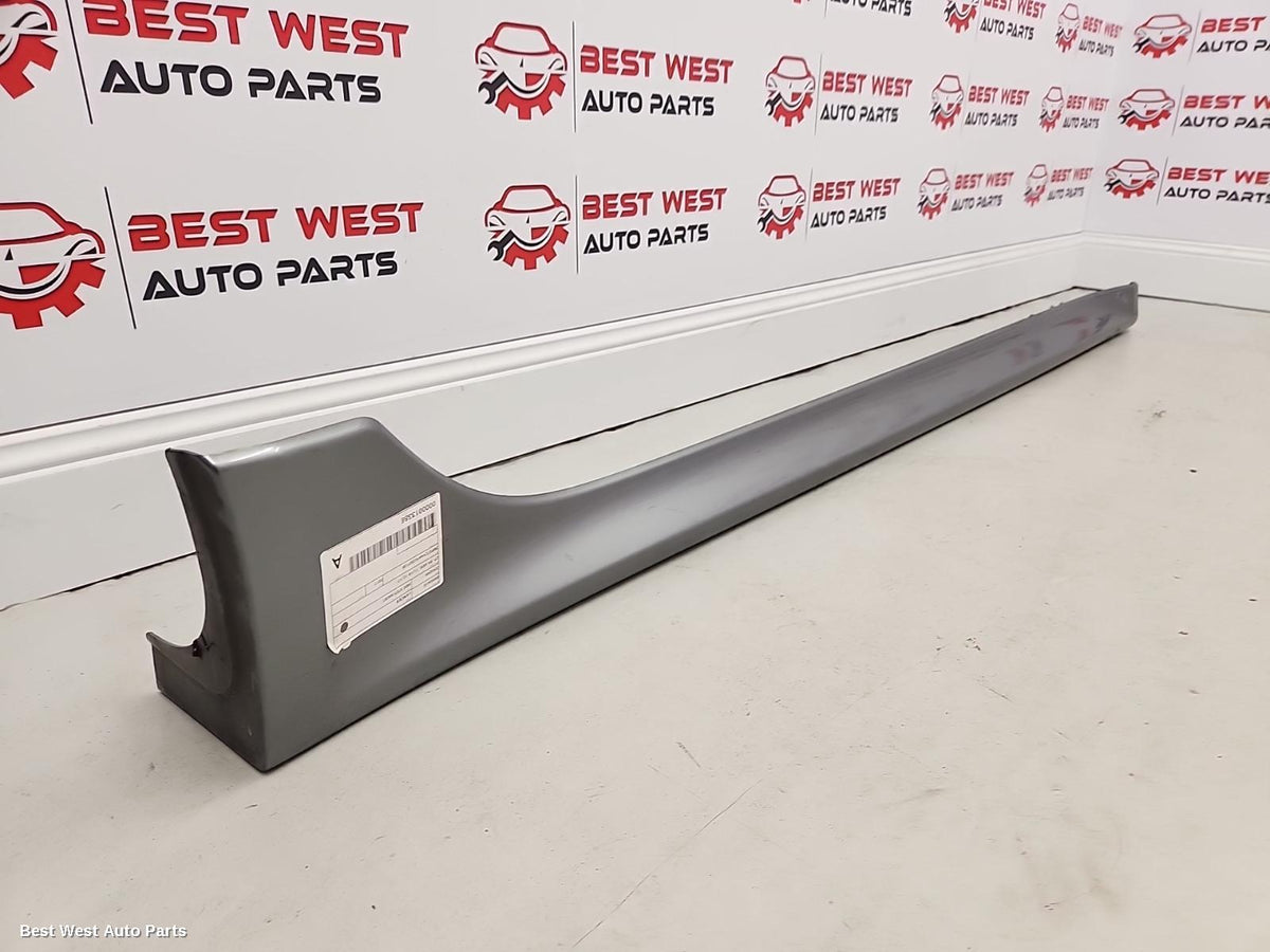 2017 MITSUBISHI LANCER Side Step/Skirt