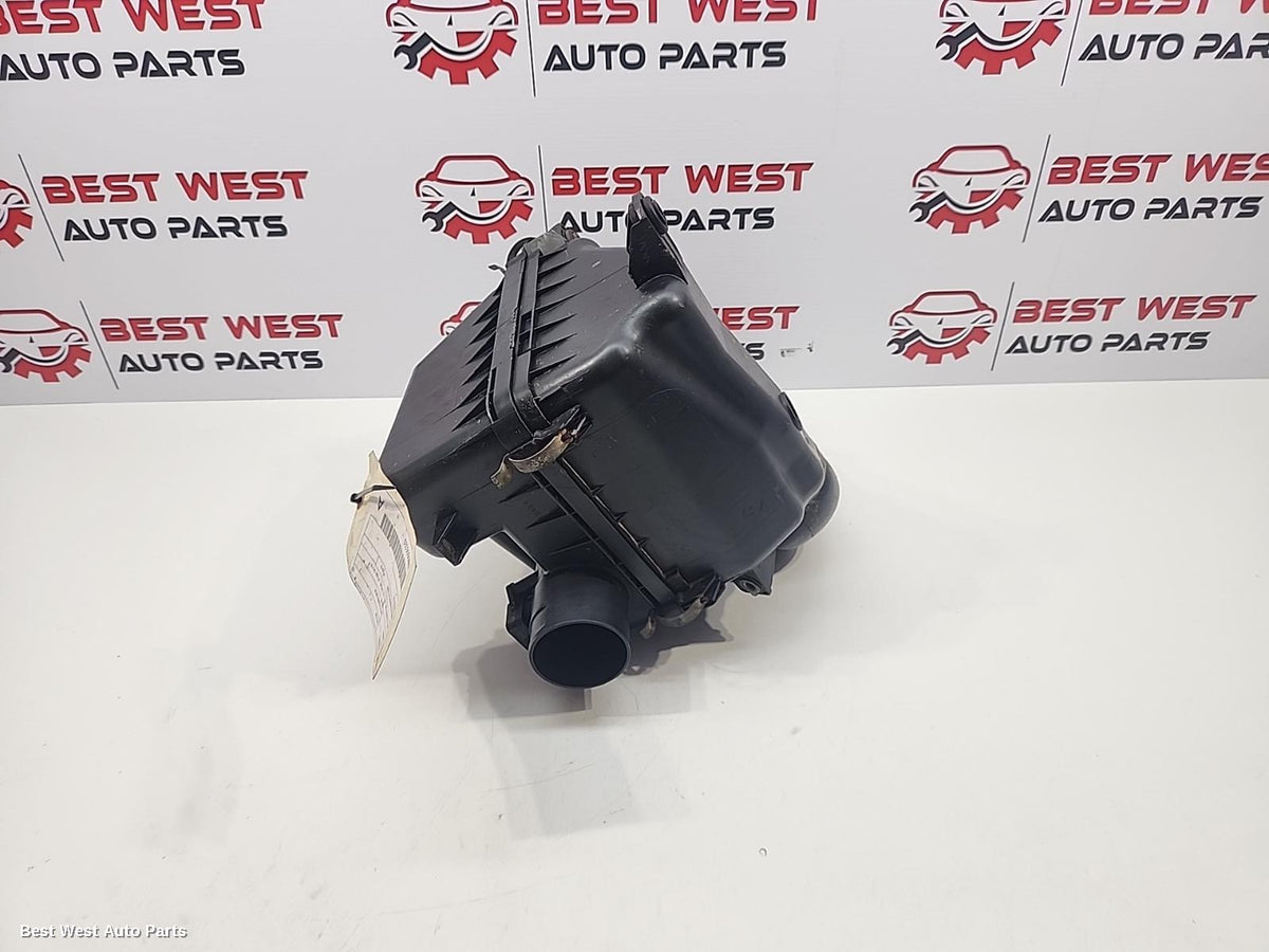 2015 MITSUBISHI TRITON Air Cleaner/Box