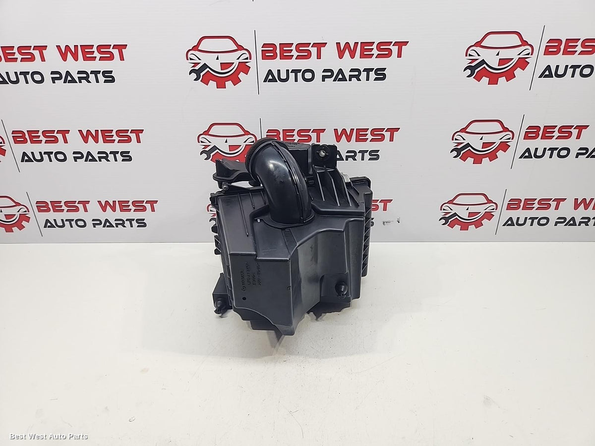 2011 MAZDA 3 Air Cleaner/Box