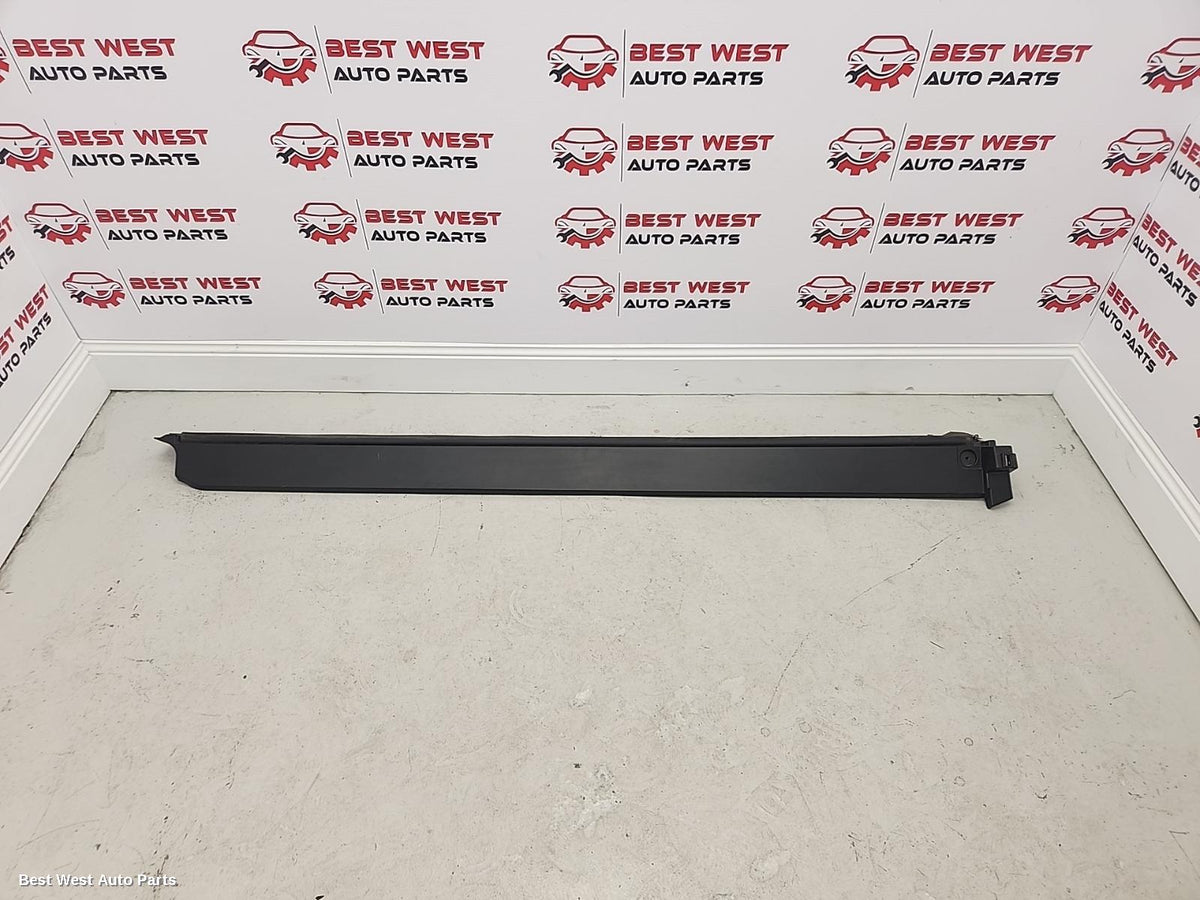 2022 MITSUBISHI OUTLANDER Side Step/Skirt