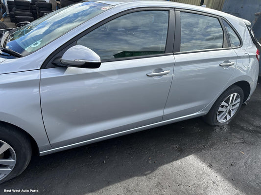 2020 HYUNDAI I30 Left Front Door Window