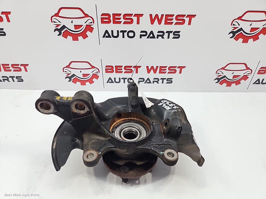 2017 TOYOTA COROLLA Right Front Hub Assembly