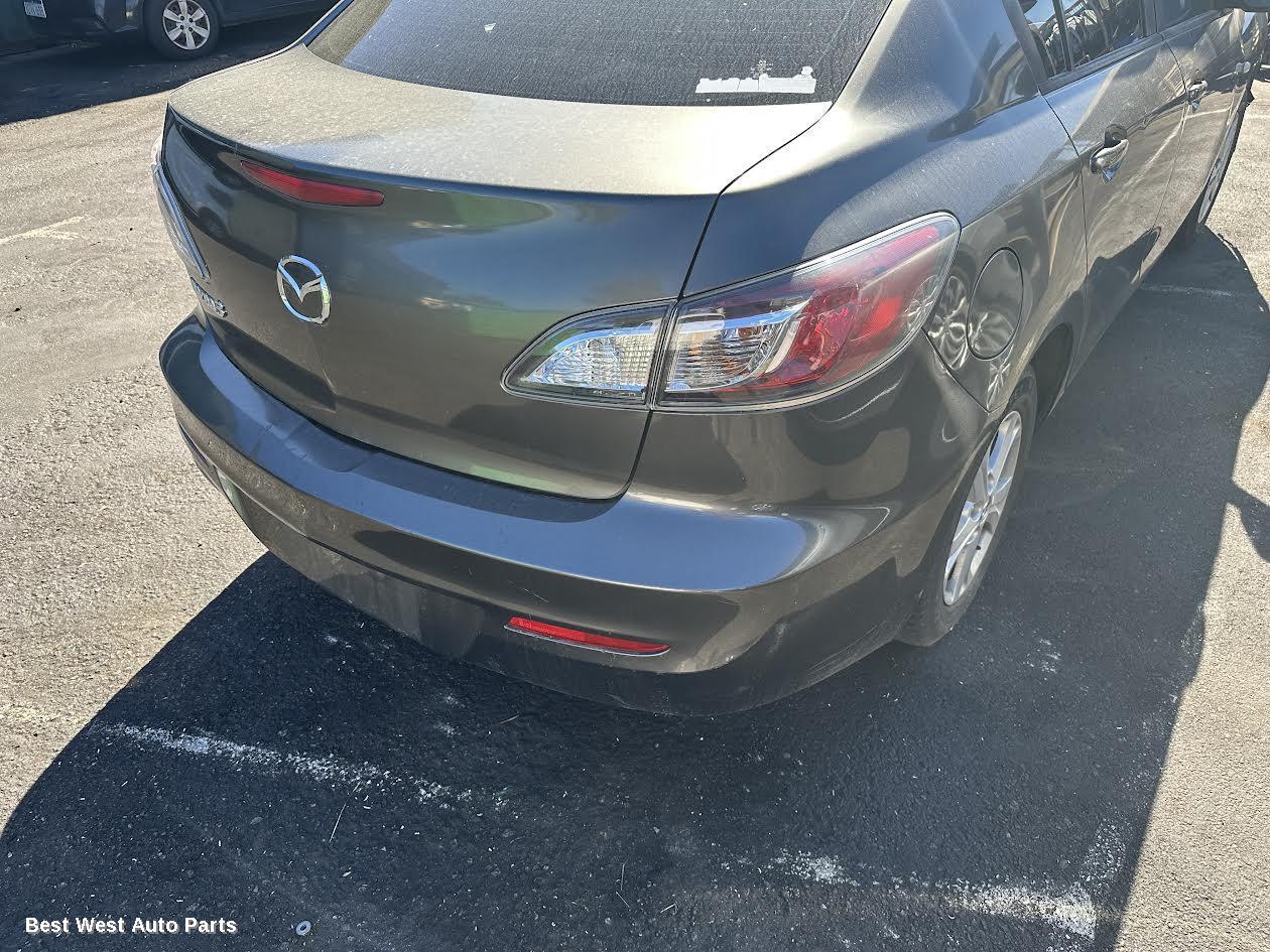 2012 MAZDA 3 Right Taillight