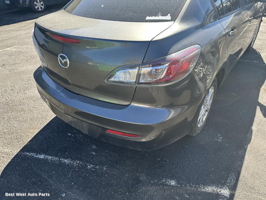 2012 MAZDA 3 Right Taillight