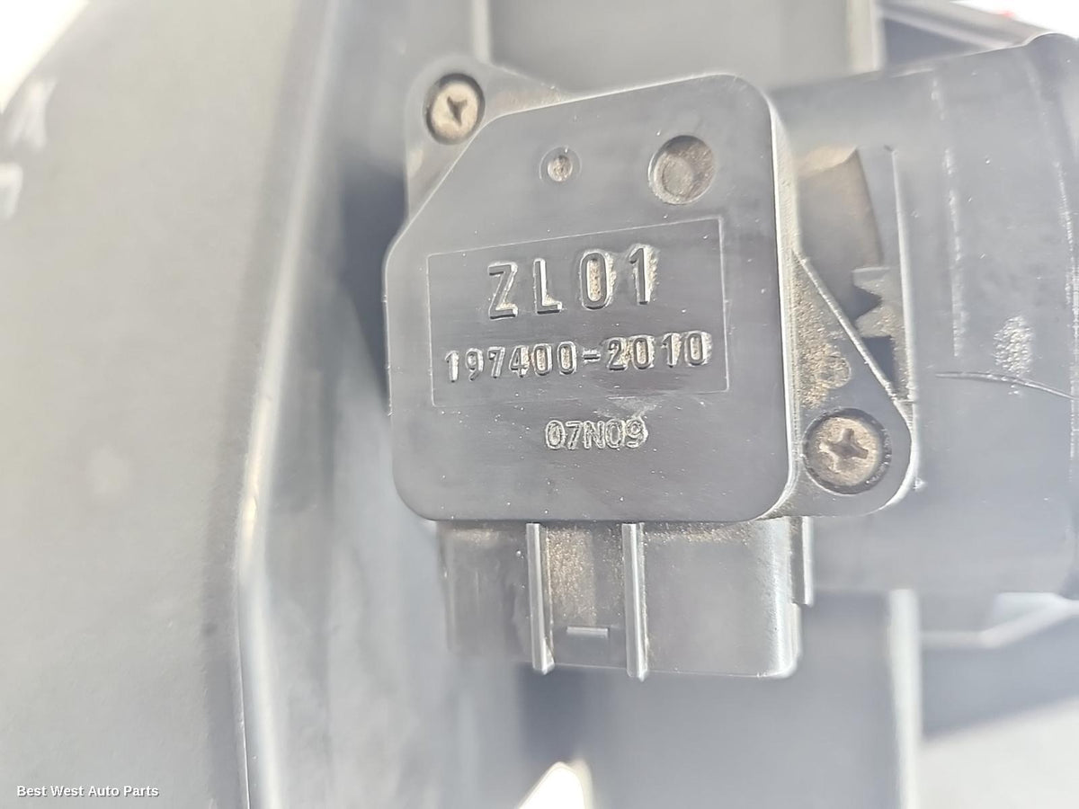 2011 MAZDA 3 Air Cleaner/Box