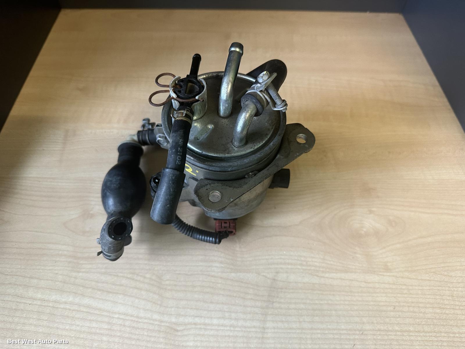 2012 NISSAN NAVARA Fuel Filter Housing