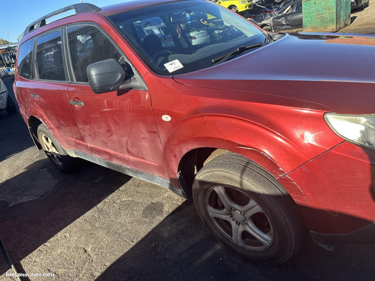 2008 SUBARU FORESTER Right Front Door