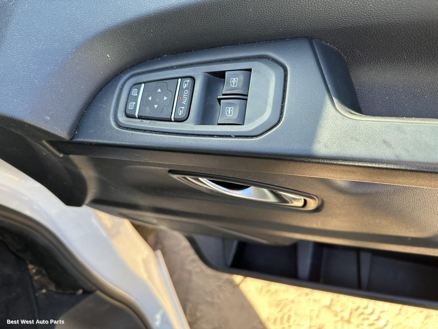 2024 RENAULT TRAFIC Pwr Dr Wind Switch